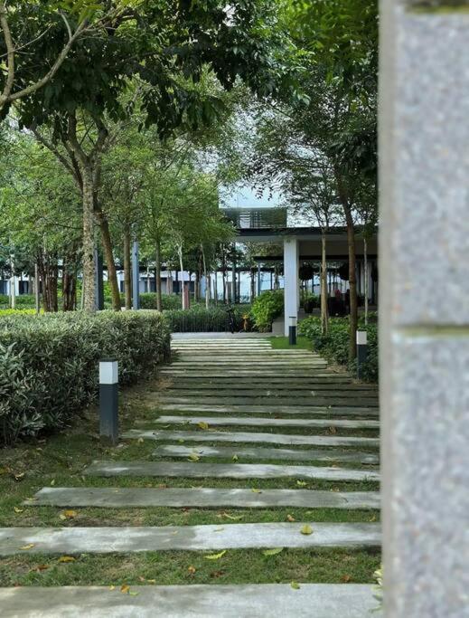 Mva17#family 8pax 3 M Vertica Velocity Mall Cheras Ikea Mytown Short Walk To Mrt & Lrt Maluri *